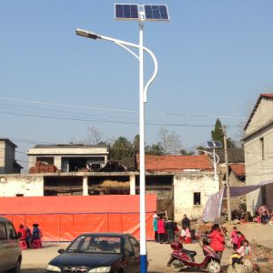 昆明太阳能路灯农村安装案例
