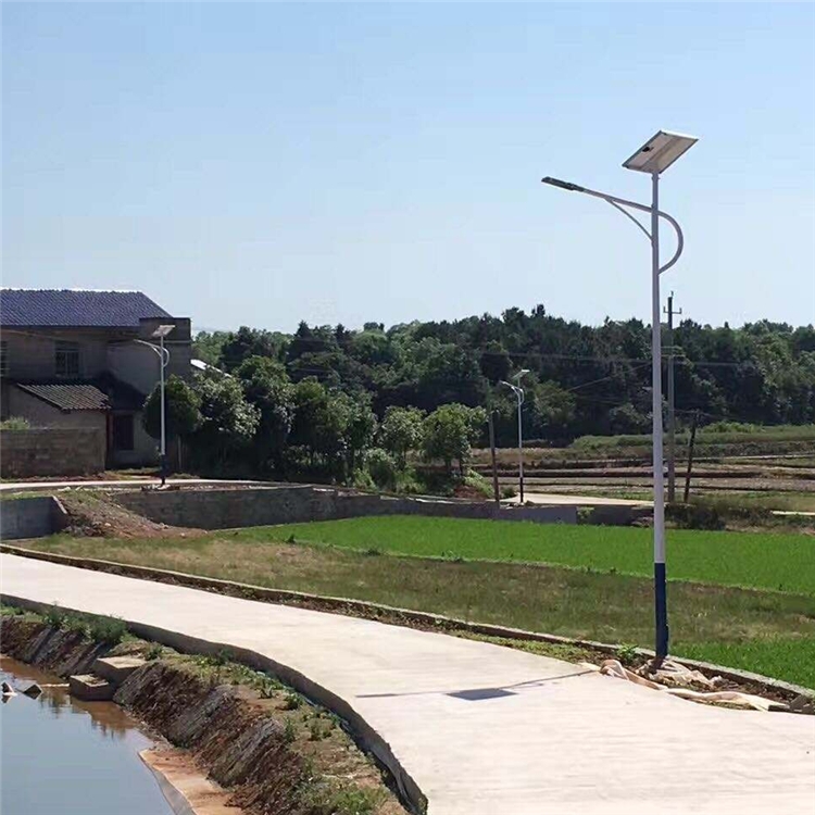 昆明新农村太阳能路灯为何被普遍应用于农村地区？